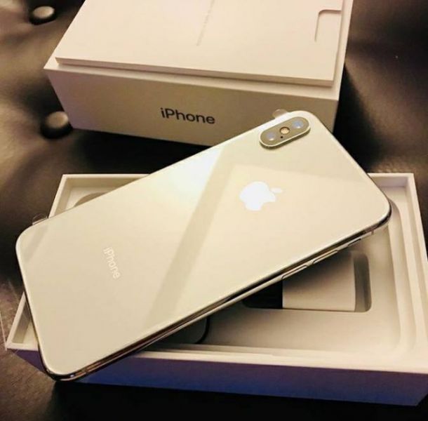   Apple iPhone Xs Max 512GB