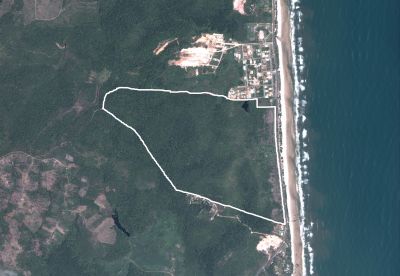 TERRENOS EM CONDOMINIO FECHADO DE FRENTE PARA O MAR DA BAHIA