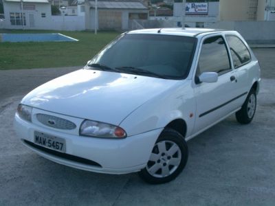 Ford Fiesta 99 Apenas 15.000 Km originais