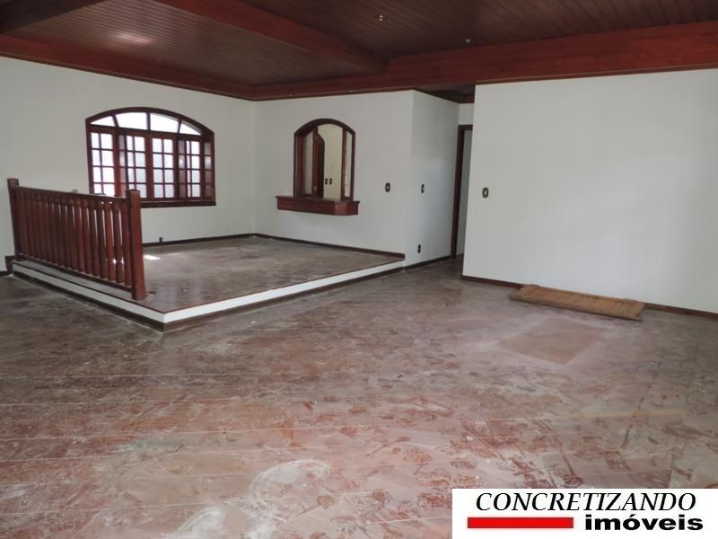 Casa em Campos do Jordão na Vila Claudia.