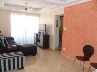 Vendo lindo aptº reformado 2 quartos - R$260.000,00