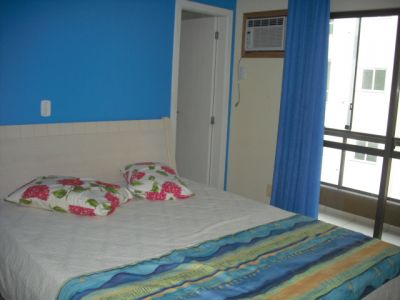 Apartamento em Meia Praia