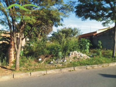 lote plano no centro de Ibirite de 240 m 