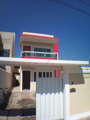 Olinto Imóveis vende Duplex 4 qts no Ouro Verde em Rio das Ostras