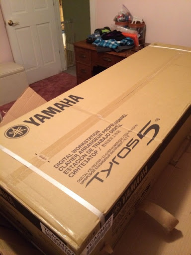 Novos Yamaha Tyros 5