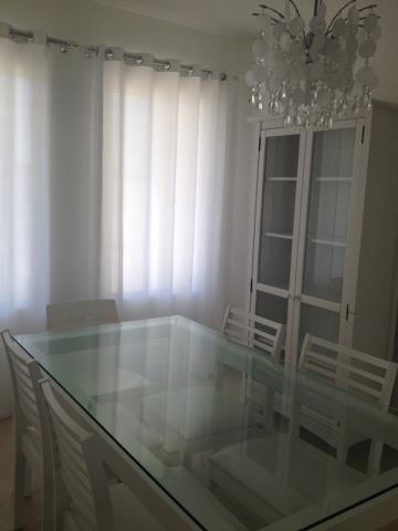 Casa em São José no bairro Forquilhinhas, 3 quartos, 2 vagas