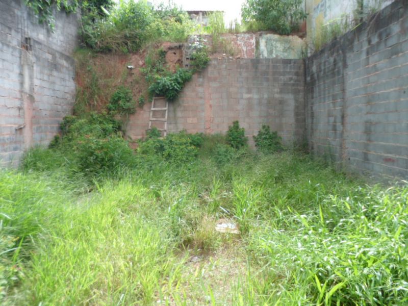 VD. Terreno 8 X 30 Rio Pequeno