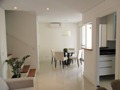 Apartamento localizado na Rua Alameda Jurupis - Moema - SP. Com duas suítes, 73m² de área útil.