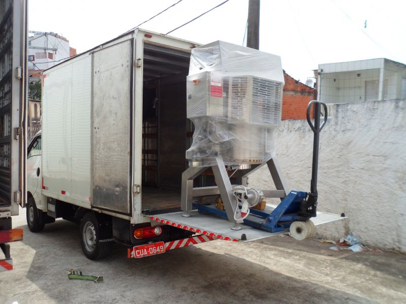 Frete, Transporte (VAN) Iveco Bau com plataforma elevatoria