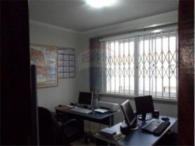 Sobrado à venda em Curitiba