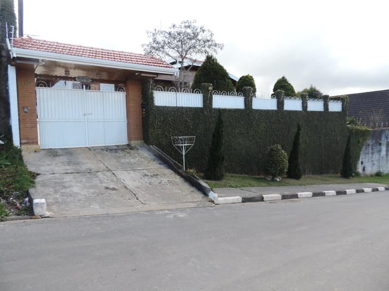 Linda casa em Campos do Jordão .