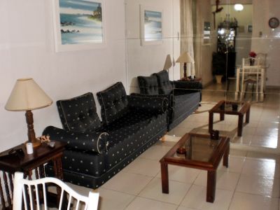 COPACABANA IMOVEIS POR TEMPORADA - QUARTO E SALA, AR, MAQ. DE LAVAR, INTERNT(OPCIONAL)