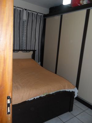 Vendo lindo aptº reformado 2 quartos - R$260.000,00