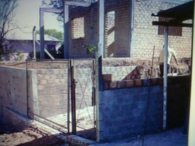 TERRENO COM CASA EM CONSTRUÇÃO-BARBADA