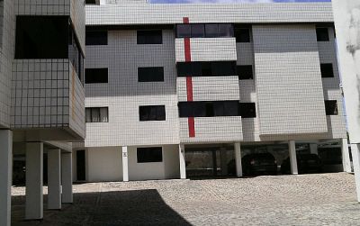 Excelente Apartamento em Capim Macio