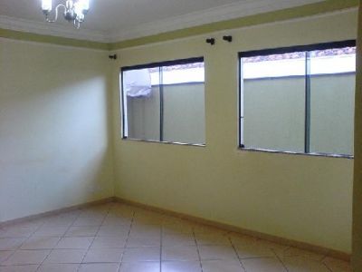 CASA CONDOMINIO JARDINOPOLIS 