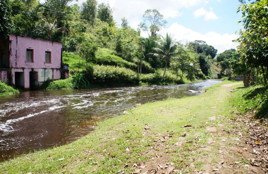 02 Hidreletricas + Pousada de 19 Suítes, 1.300M2 de área constrida-Terreno de 3,0 Hec.+ Casa