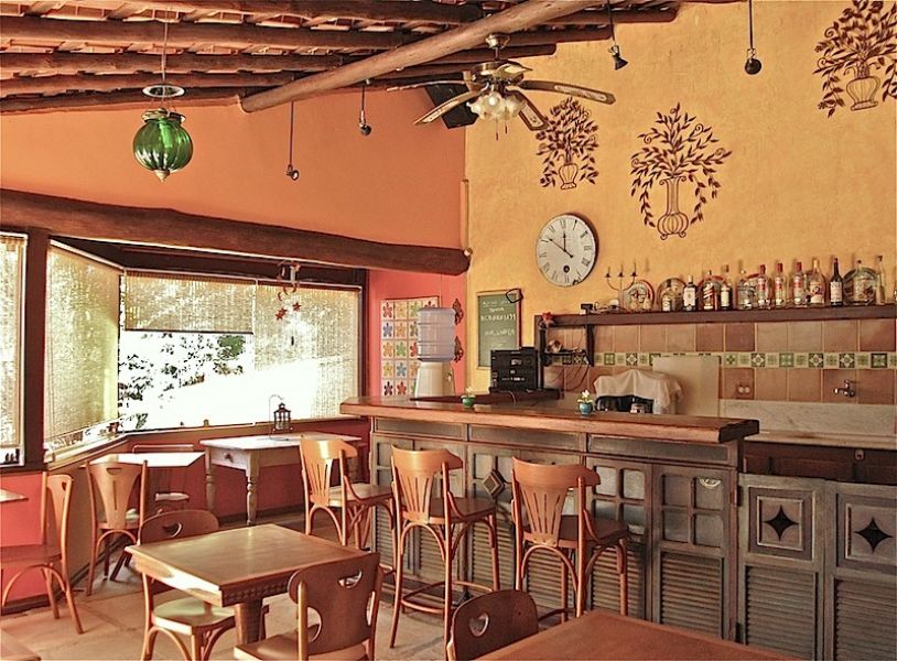 Pousada vista mar com uma casa independente a venda em Búzios, Ferradura