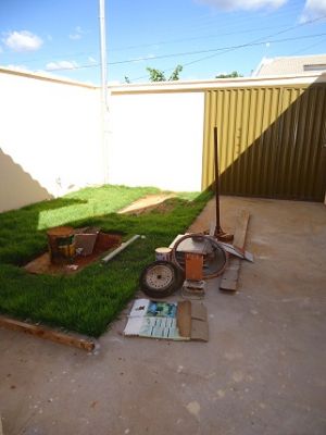 01 CASA ISOLADDA, 02 QTS C/ SUITE. SANTA RITA