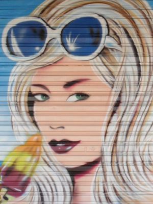 Grafiteiro Disponivel para Pintura de Portas de Aço Muros e Outros