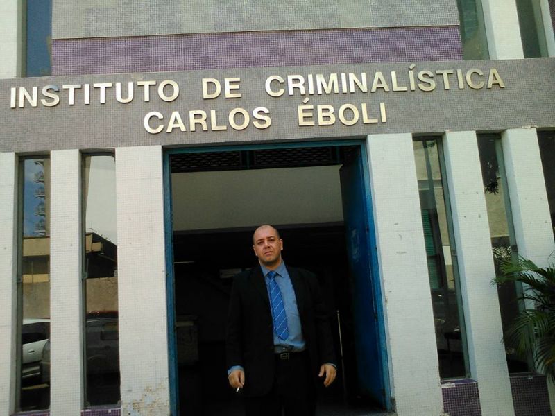 Pericia em analise de acidente de transito, local de crime, preservação do local, coleta de vestígio