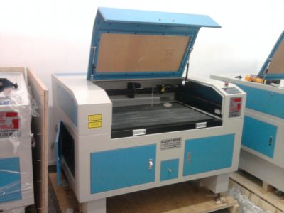 MÁQUINAS DE CORTE E GRAVAÇÃO A LASER - ROUTER CNC