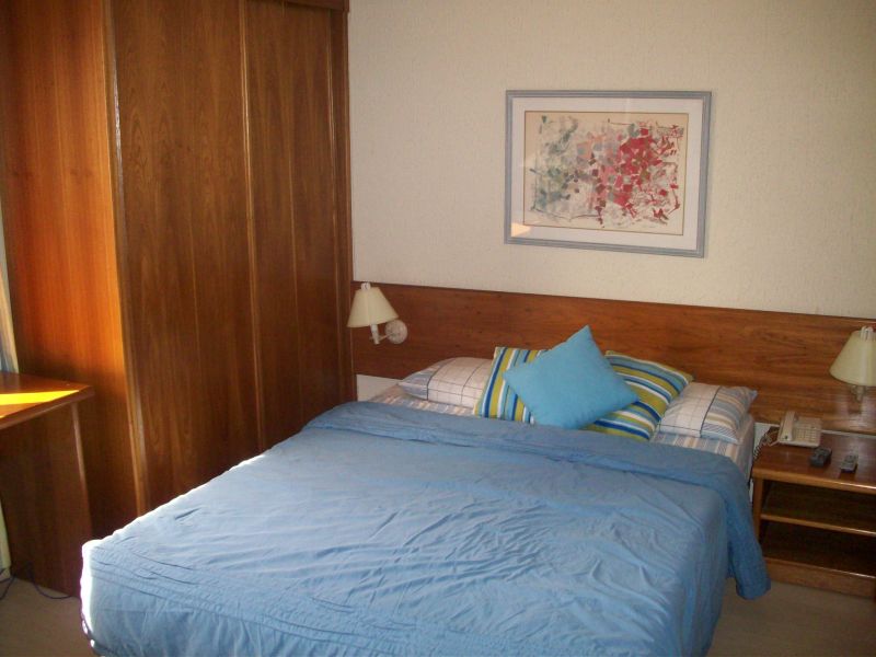 Apartamento com 1 suíte, 1 vaga na garagem, Moema - SP 