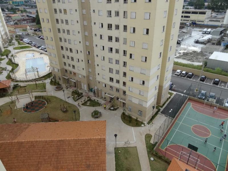 Apartamento 56, 5ºandar ao lado do Shopping Internacional na Av. Guarulhos, 2 dorms pronto.