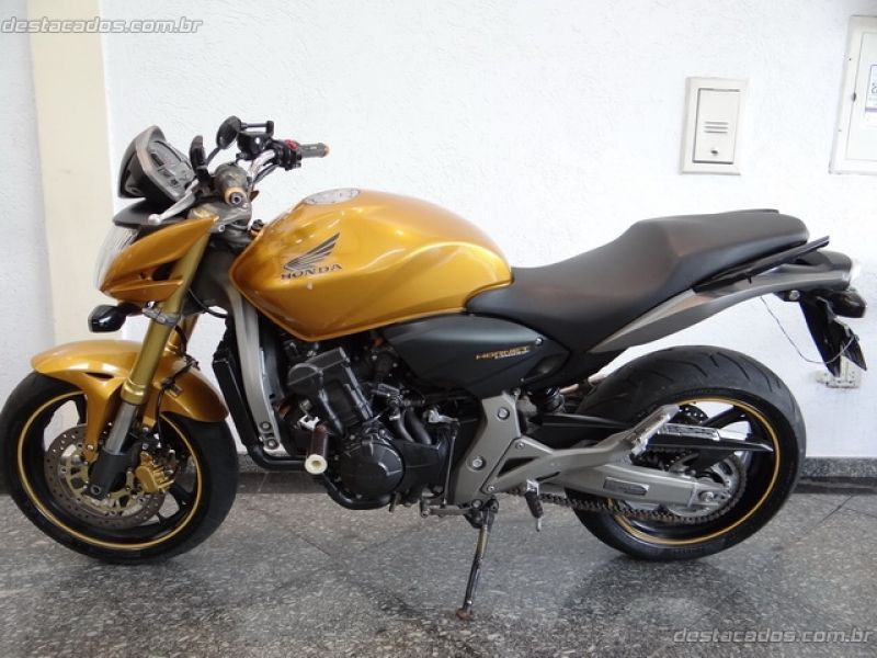 CB 600F HORNET- Dourada