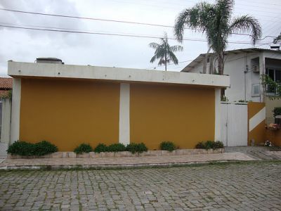 ALUGO KITINETE MOBILIADA PROX 800  MTS  DO PORTO DE ITAJAI  