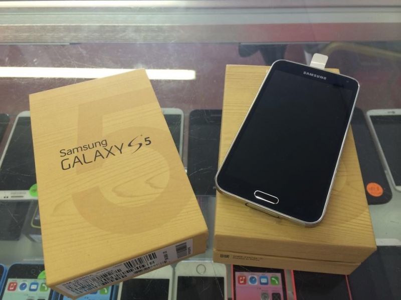 Vende-novo, 5s iphone Apple, Samsung Galaxy 5s, Blackberry porsche ouro