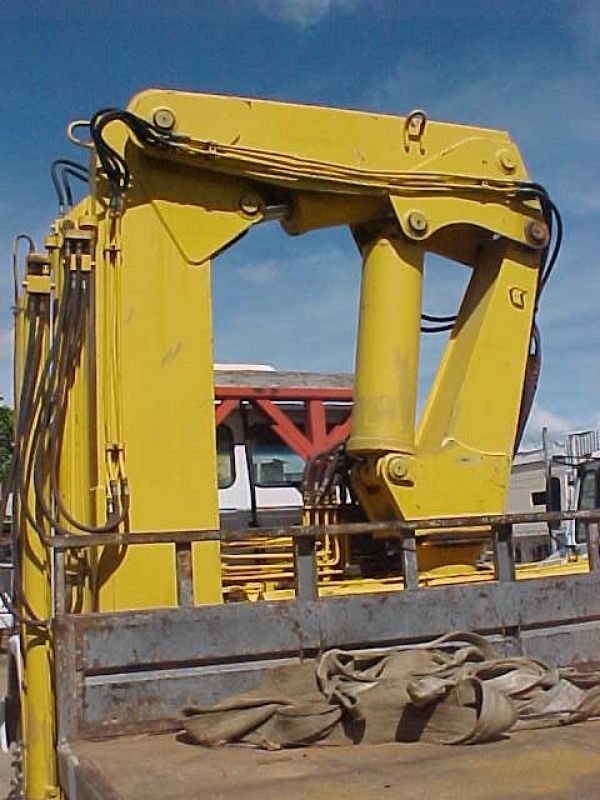  MB 1620 6X2  2009 munck 2009 MARCA  PHD mod 35.7 4 HIDR E 3 MEC ALC VERT 21,5 MTS 