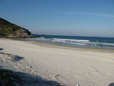 PRAIA PONTAL PERÓ CABO FRIO/BÚZIOS RJ - Lote de esquina com 860m² (40m x 21,50m)