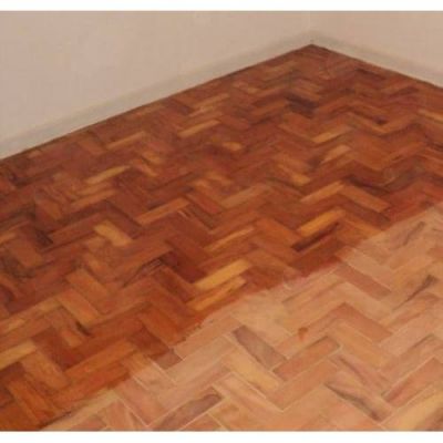 Revitalização de piso de madeira