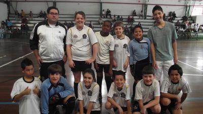 ESCOLA DE FUTEBOL DO CORINTHIANS CHUTE INICIAL