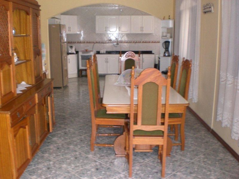 Excelente Oportunidade - Residência c/ triplex 2¹/² quadras da praia