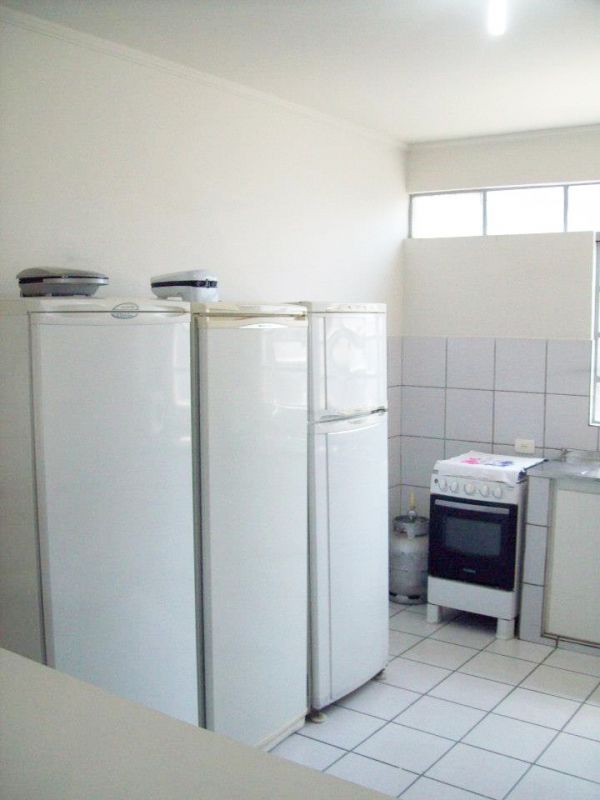 Casa Mobiliada Com Quartos Compartilhados Para Rapazes