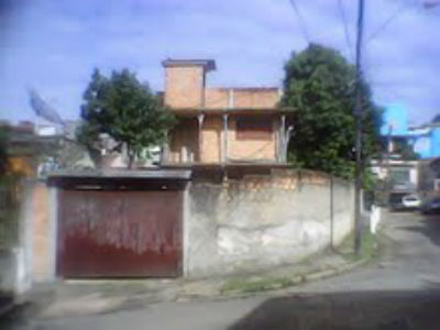 Sobrado em fase de acabamentos