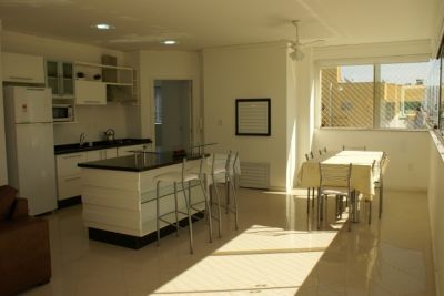 Lindo Apto em Meia Praia, Itapema, SC