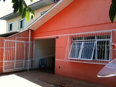 CASA 3 QUARTOS SUITE AREA DE LAZER ARVORES GARAGEN BAIRRO TRES BANDEIRAS