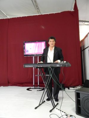 CARLOS AYALA E SUA MELHOR MÚSICA AO VIVO,SOM VOZ E INSTRUMENTO TUDO PARA SEU ANIVERSARIO!!!!! 