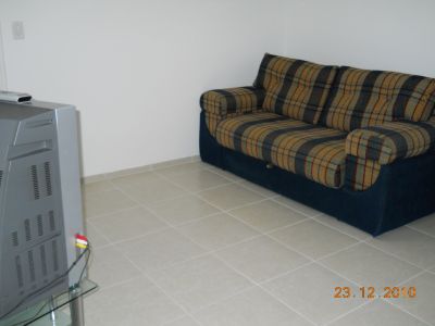 Aluga-se apt nuevo para temporada