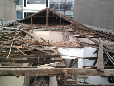 DEMOLIÇÃO E COMPRA DE MATERIAIS USADOS