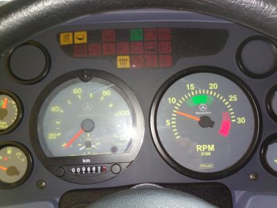 MERCEDES BENZ MB 712C-BAÚ-2001-RARIDADE BX-KM