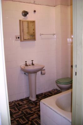 Aluga-se escritorio (quitinete) no Centro/RJ