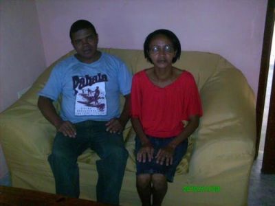 capas de  sofa   emcomendada,  bete  e  miro  tel   3666 0698