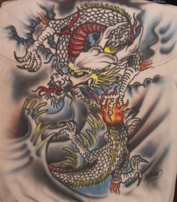 CAMISETAS GRAFITADAS