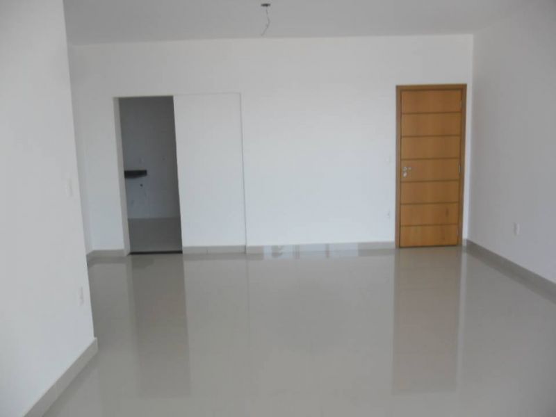 Vendo apto 03 dorm / sendo 1 suíte / 02 vagas R$ 860.000.00 ( Embaré Santos )
