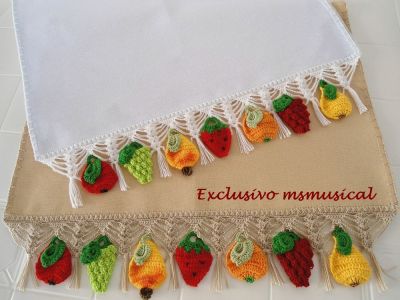 Panos de prato, almofadas, casacos  e toalhas criações exclusivas em crochê e tricô