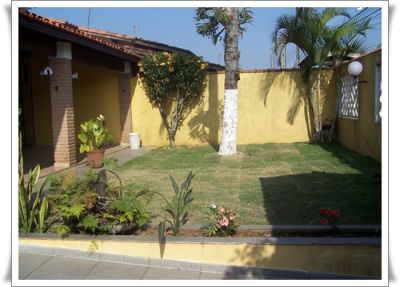  ÓTIMA CASA  A 100M DA PRAIA EM CARAGUÁ - R$150.000,00